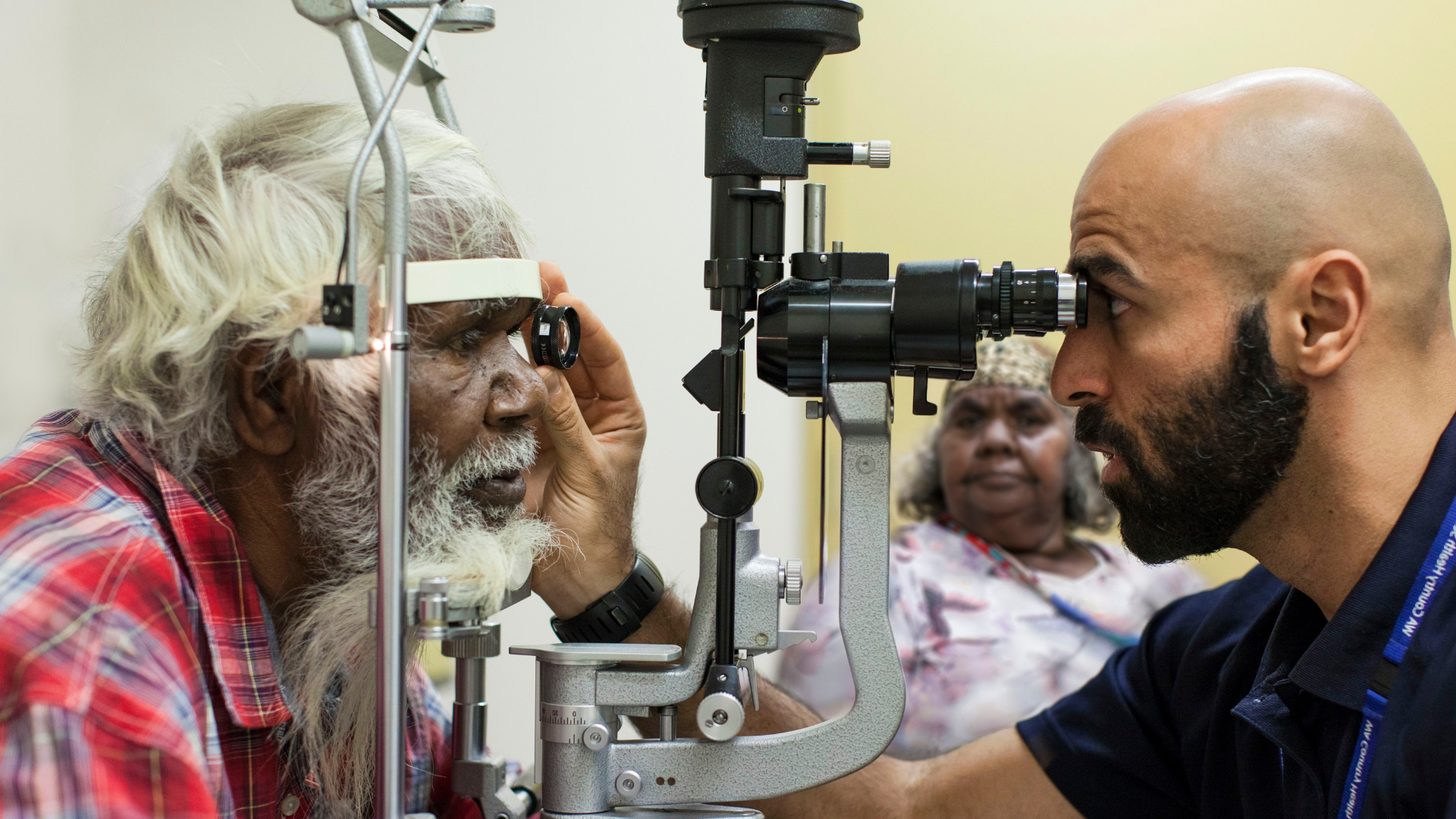 Yanjami getting his eyes tested 