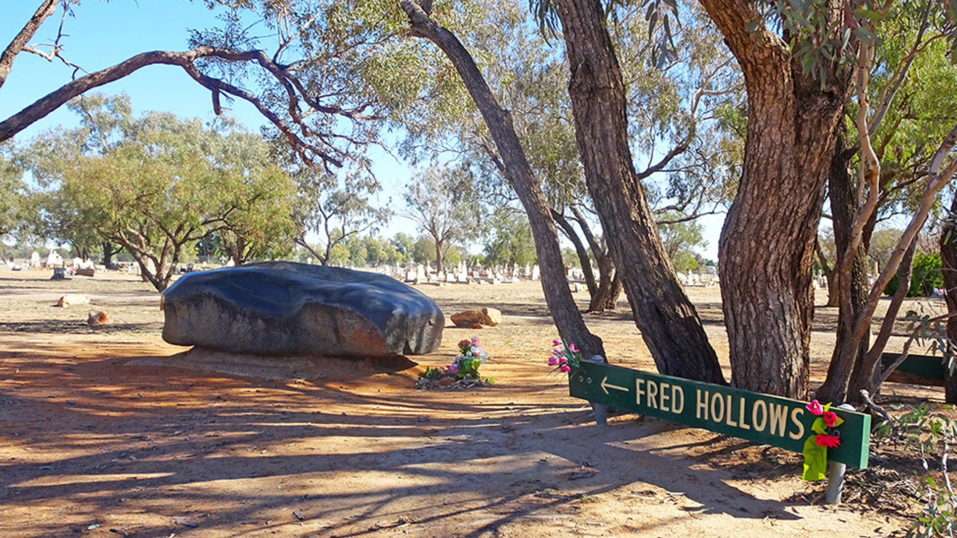 Fred's gravestone at Bourke 