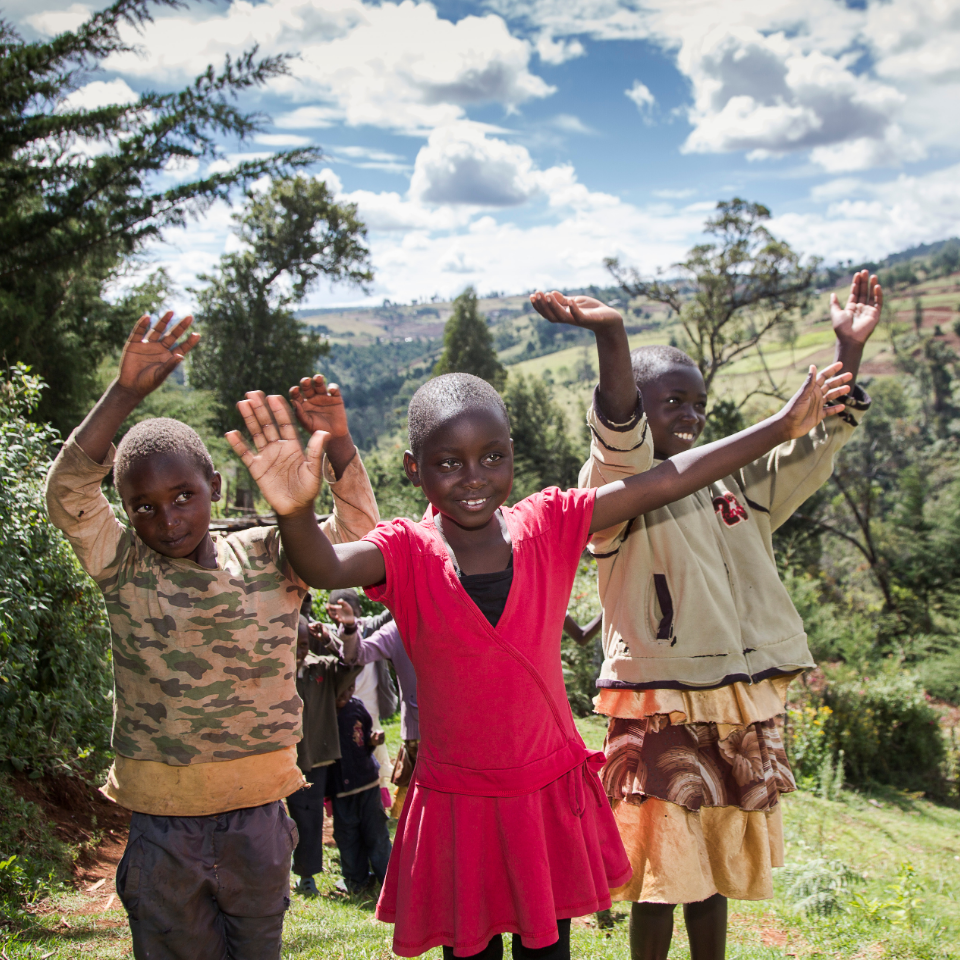 Kenya_2016_Nabiritha with friends_960x960px.png