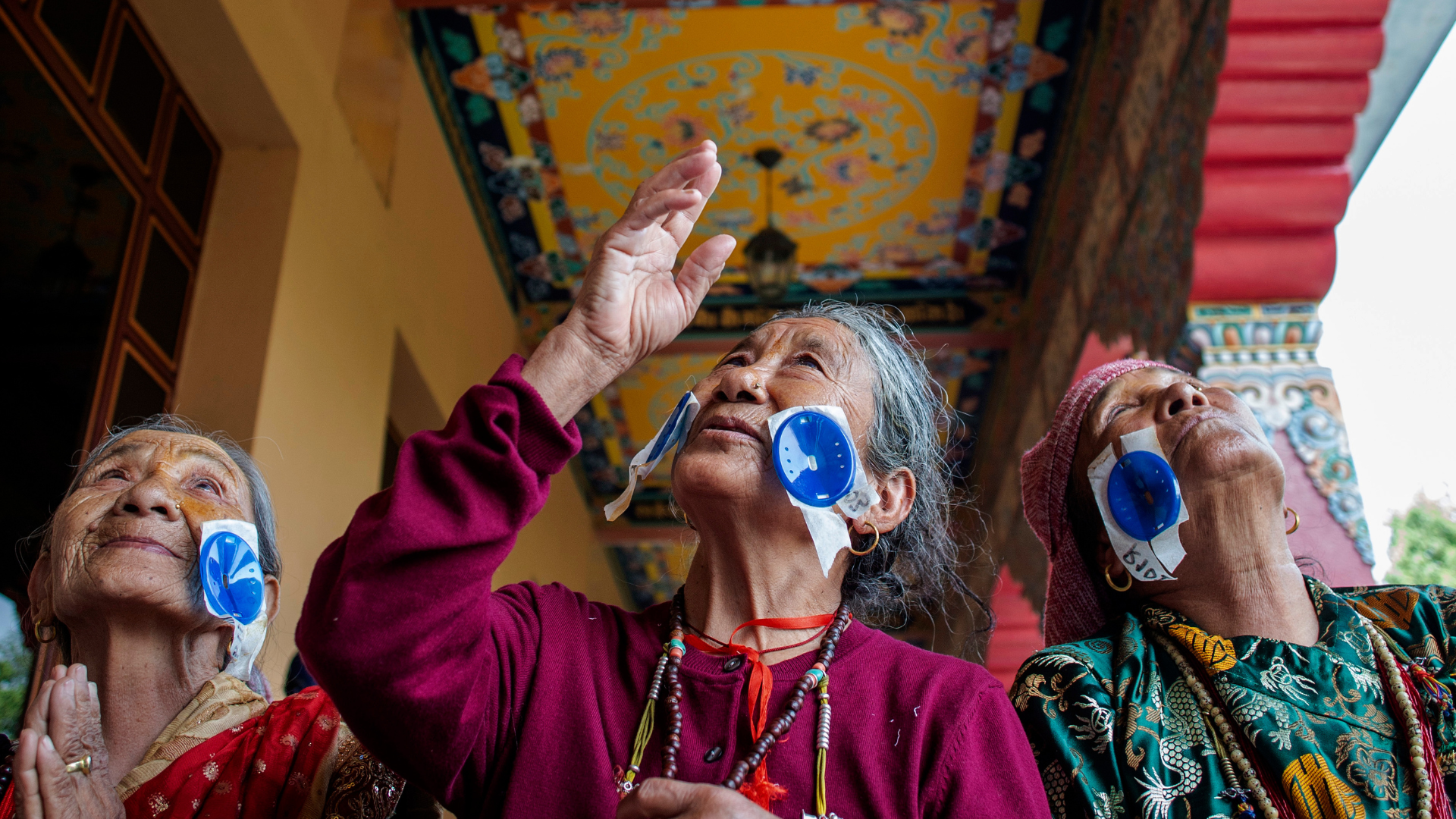 nepal-2019_eye-camp-women_1920x1080px.png