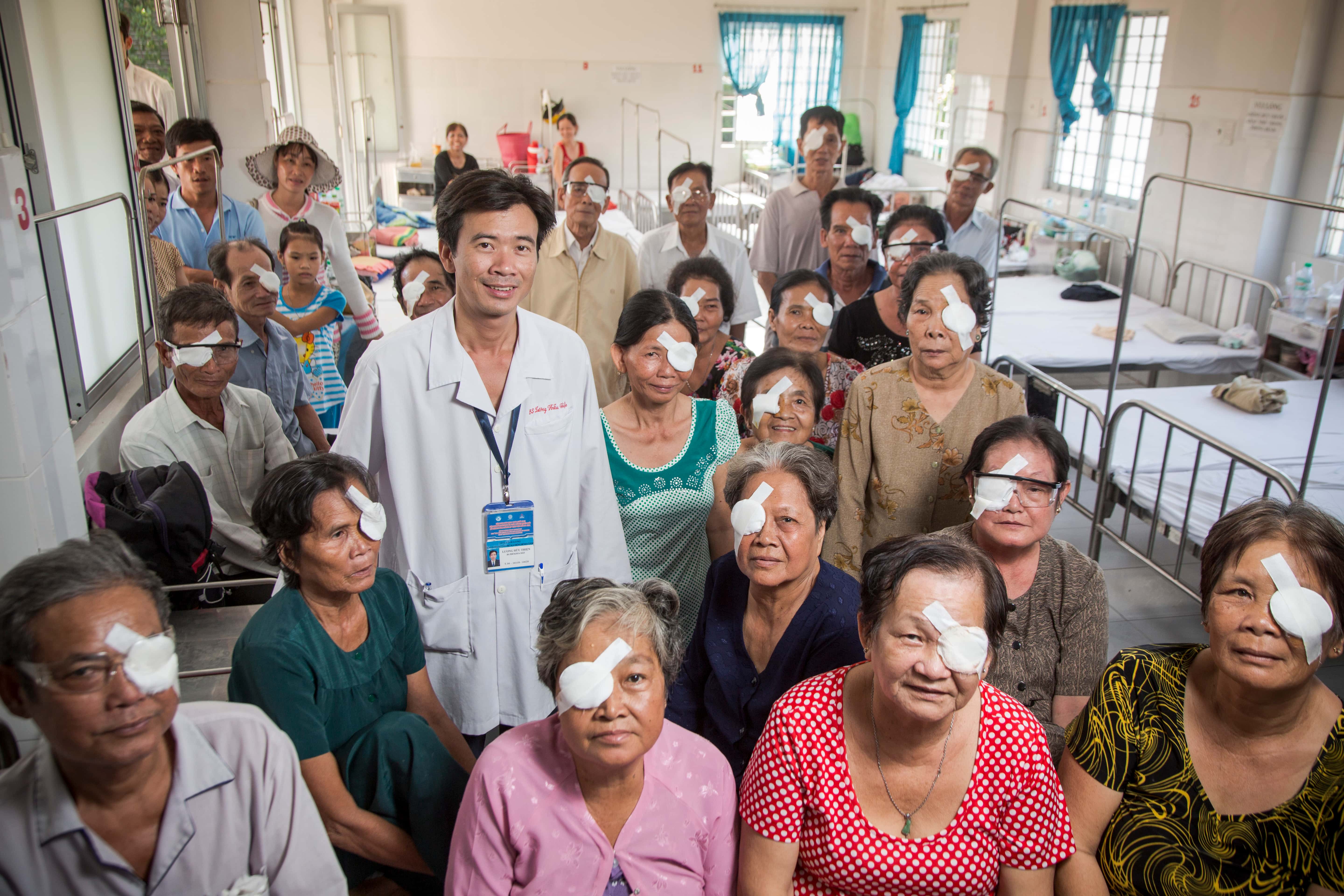 vietnam_2016_eye-camp_5770x3841px.jpg