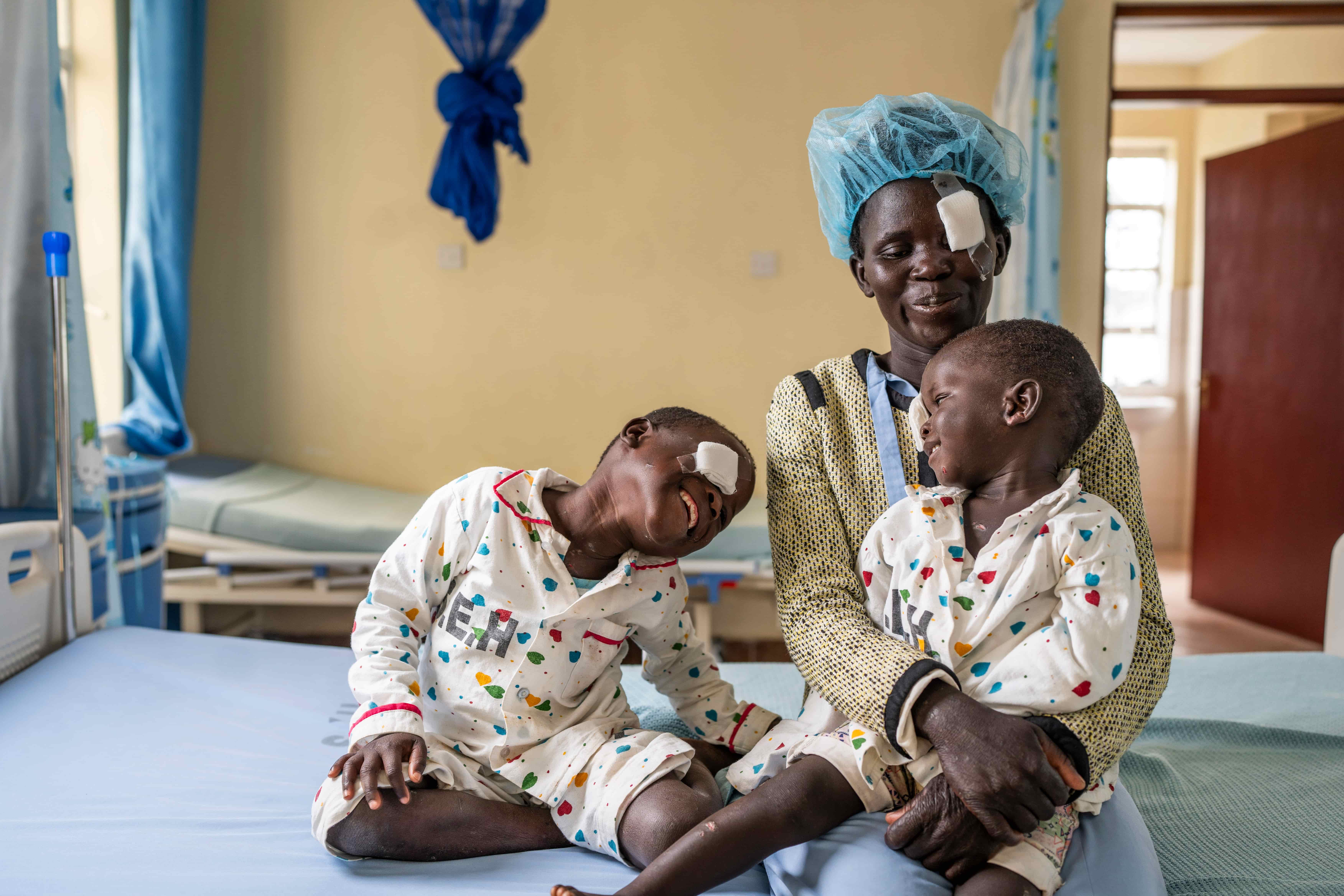Eveline with her children, Ruth and Vincent